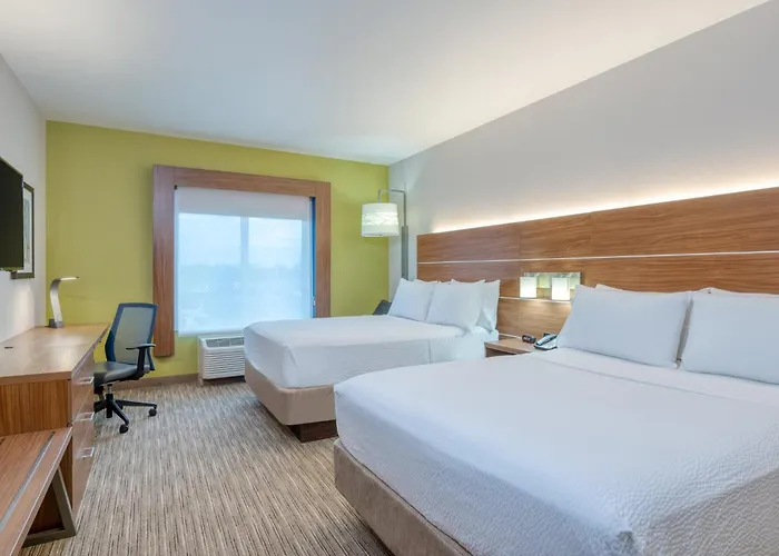 Express By Ihg Hotel 3*